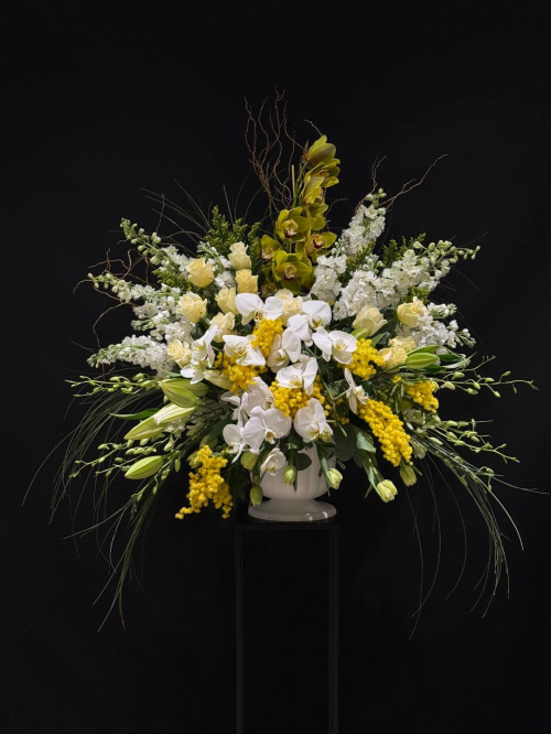 golden memories arrangement
